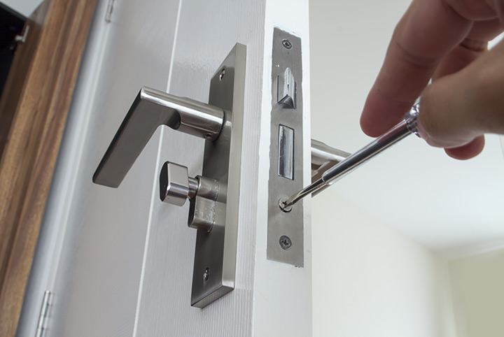 Our local locksmiths are able to repair and install door locks for properties in Thornton Heath and the local area.
